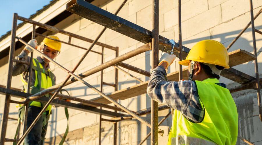 Professional fairlawn roofing services in Lynn, AL